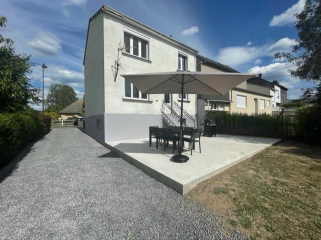 Les Balcons De La Vallee Holiday home Haybes